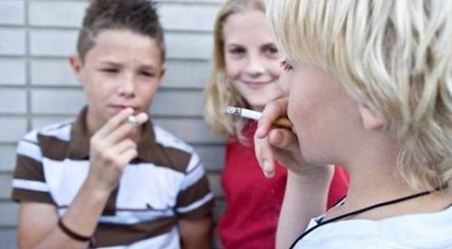 Why teenagers start smoking